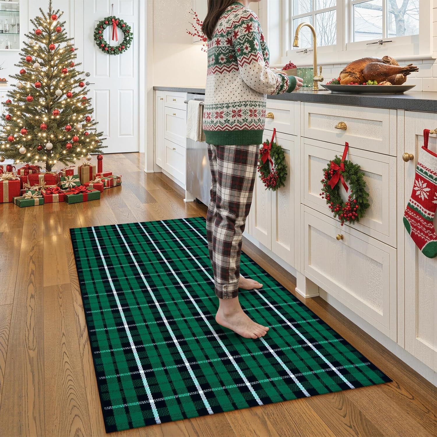 Christmas Outdoor Rug 3X5, Black and Green Buffalo Plaid Front Porch Doormat, Washable Xmas Checkered Entryway Rugs, Hand Woven Cotton Bedroom Carpet for Kitchen Patio Bathroom Holiday Decor